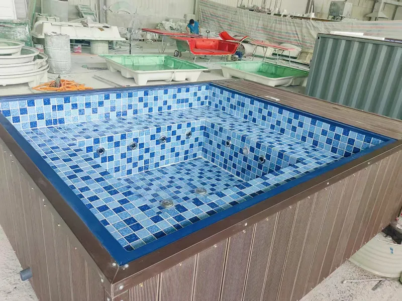 A large number of fiberglass swimming pools are about to be delivered, Hebei Muni helps the development of fitness and leisure industries